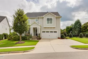 104 Hackamore Ln, Raleigh, NC 27606 - Photo 2