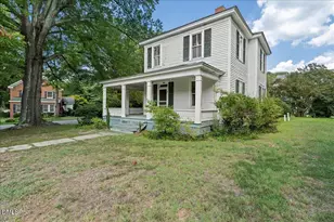 302 Halifax St, Warrenton, NC 27589 - Photo 1