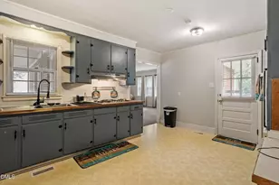1516 Cypress Dr, Henderson, NC 27536 - Photo 8