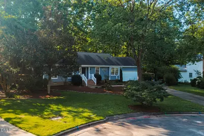 9 Edgestone Place, Chapel Hill, NC 27517 - Photo 2