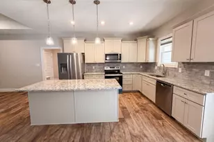 544 Shawnee Dr, Louisburg, NC 27549 - Photo 2