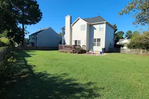 101 Autumn Glen Ln, Holly Springs, NC 27540 - Photo 6