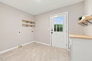 4117 White Pine Dr, Raleigh, NC 27612 - Photo 16