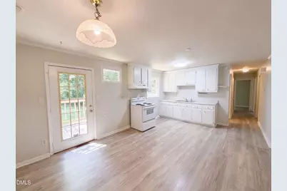 6220 Paylor Street, Mebane, NC 27302 - Photo 2