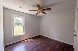 1710 Winnabow Dr, Fayetteville, NC 28304 - Photo 4
