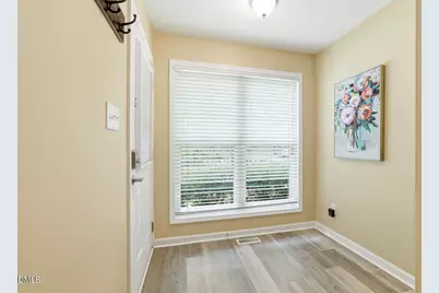 104 Applecross Drive, Cary, NC 27511 - Photo 2