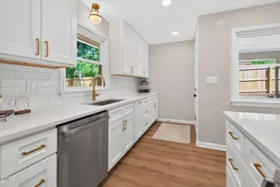 906 Griffis Street, Cary, NC 27511 - Photo 8