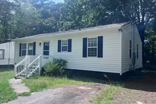 125 Booth Ave, Henderson, NC 27536 - Photo 2