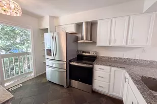 704 Green Ridge Dr, Raleigh, NC 27609 - Photo 2