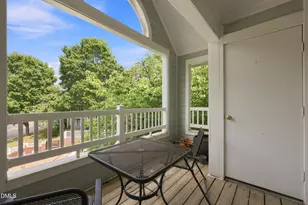 1061 Wirewood Dr, Raleigh, NC 27605 - Photo 32