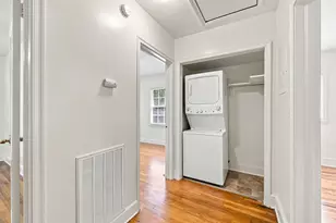 812 W Markham Ave, Durham, NC 27701 - Photo 10