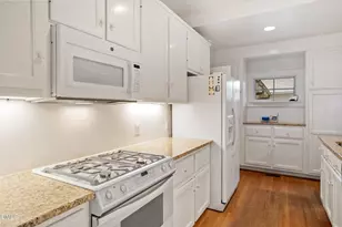 2617 London Dr, Raleigh, NC 27608 - Photo 10