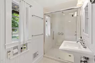 2617 London Dr, Raleigh, NC 27608 - Photo 32