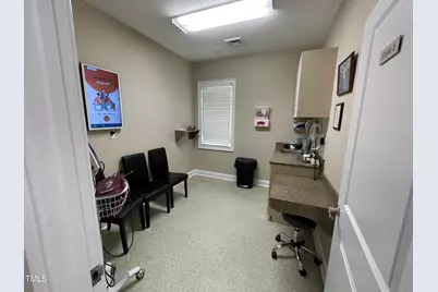1611 Flora Avenue, Burlington, NC 27217 - Photo 10
