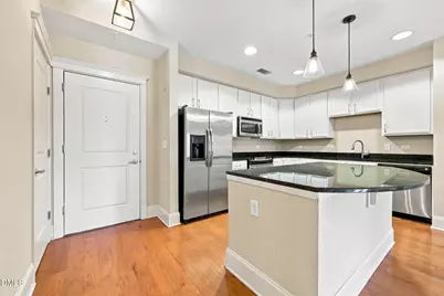 222 Glenwood Avenue #717, Raleigh, NC 27603 - Photo 4