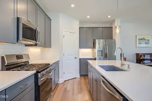 135 Deardom Wy, Chapel Hill, NC 27516 - Photo 12