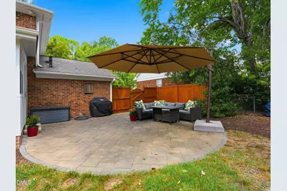 1008 Indian Trail Drive, Raleigh, NC 27609 - Photo 32