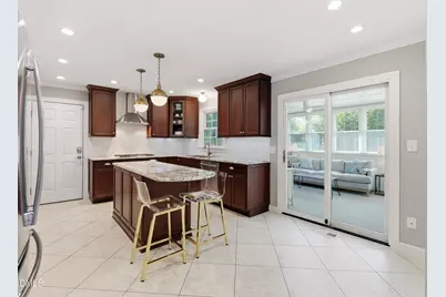 1008 Indian Trail Drive, Raleigh, NC 27609 - Photo 10