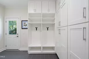 8 Sedgewood Rd, Chapel Hill, NC 27514 - Photo 16
