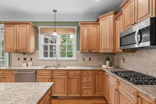 5716 Highcroft Dr, Cary, NC 27519 - Photo 20