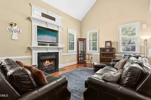 505 River Knoll Dr, Clayton, NC 27527 - Photo 6