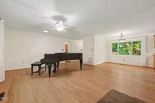 102 Webb Dr, Carrboro, NC 27510 - Photo 6