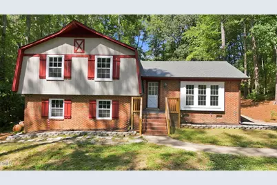 507 Sussex Avenue, Sanford, NC 27330 - Photo 2