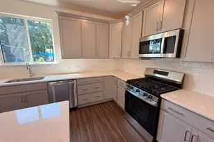 131 Midtown Rows Wy, Fuquay-Varina, NC 27526 - Photo 2