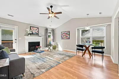 215 Applecross Drive, Cary, NC 27511 - Photo 4