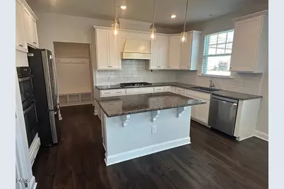 621 Ressler Street, Holly Springs, NC 27540 - Photo 6