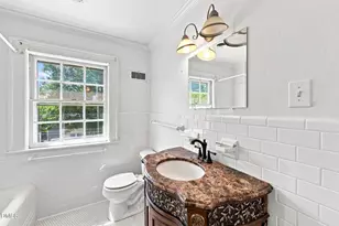 160 W Young Ave, Henderson, NC 27536 - Photo 20