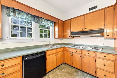 160 W Young Avenue, Henderson, NC 27536 - Photo 16