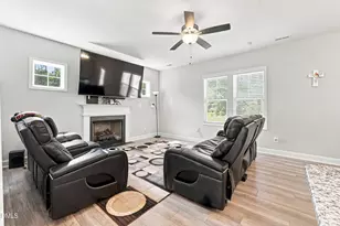 105 Forest Wood Dr, Salemburg, NC 28385 - Photo 8