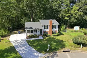 1120 Shetland Ct, Raleigh, NC 27609 - Photo 16