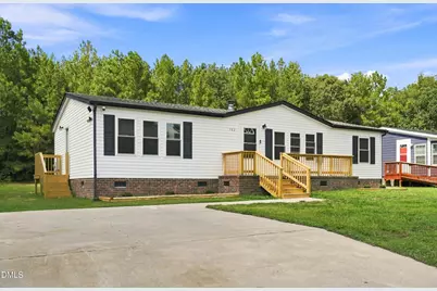 182 Wendover Lane, Roanoke Rapids, NC 27870 - Photo 2