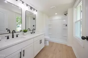 105 Harmon St, Clinton, NC 28328 - Photo 14