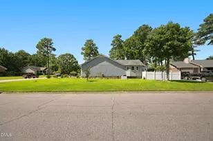 7300 Avila Dr, Fayetteville, NC 28314 - Photo 36