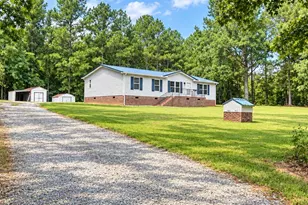 129 Jamel Ln, Henderson, NC 27537 - Photo 2
