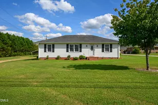 1035 W St James St, Tarboro, NC 27886 - Photo 1