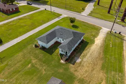1035 W Saint James Street, Tarboro, NC 27886 - Photo 30