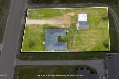 1035 W Saint James Street, Tarboro, NC 27886 - Photo 4
