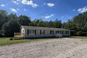 137 Hill Dr, Macon, NC 27551 - Photo 2