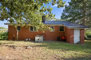 302 E 17th St, Scotland Neck, NC 27874 - Photo 10