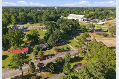 302 E 17th Street, Scotland Neck, NC 27874 - Photo 6