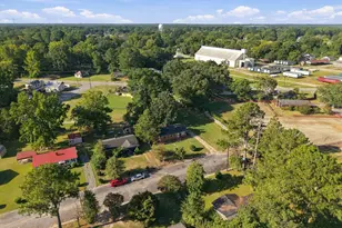 302 E 17th St, Scotland Neck, NC 27874 - Photo 6