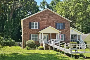 711 E Sunrise Ave, Thomasville, NC 27360 - Photo 1