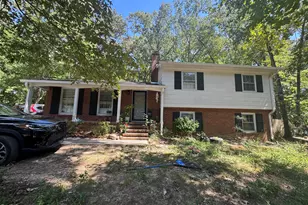 625 Tinkerbell Rd, Chapel Hill, NC 27517 - Photo 1