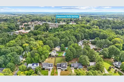 308 W Elm Avenue, Holly Springs, NC 27540 - Photo 4