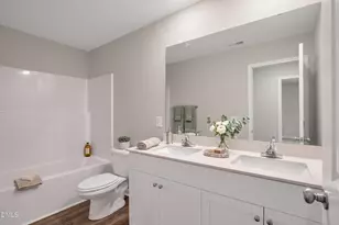17 W Emily Gardens Dr, Selma, NC 27576 - Photo 32