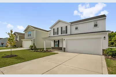 25 W Emily Gardens Drive, Selma, NC 27576 - Photo 4